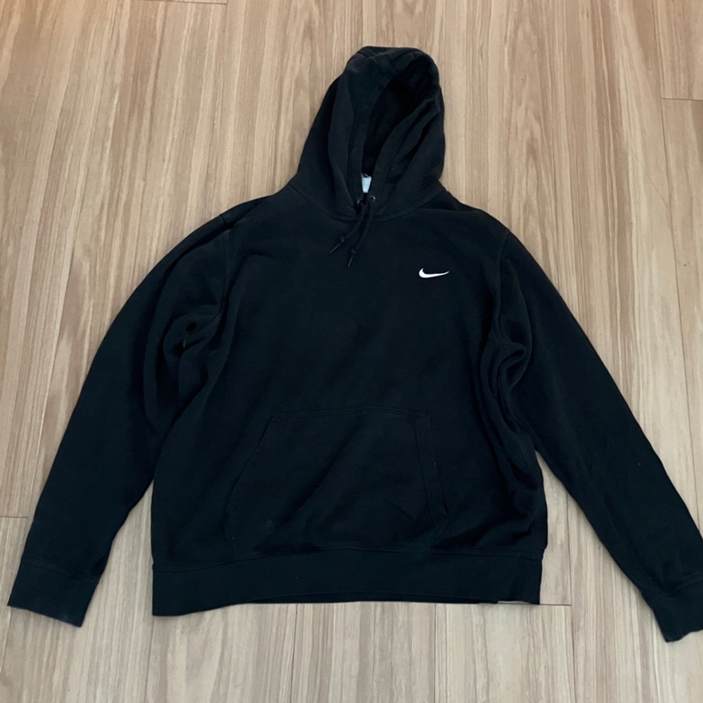 Nike Men's Black Pullover Hoodie